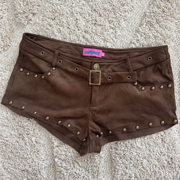 Edikted Studded Faux Suede Micro Shorts Brown Size Medium MSRP $78 - Picture 6 of 9